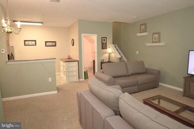 8732 Orchard Green Ct, Odenton, MD 21113 - photo 4