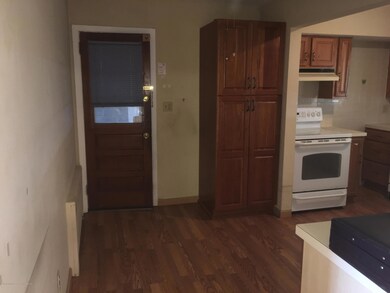 11 Rutland St, Edison, NJ 08817 - photo 4