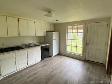 5047 S 30th West Ave, Tulsa, OK 74107 - photo 7