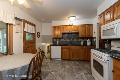 2317 Clyde Terrace, Homewood, IL 60430 - photo 4