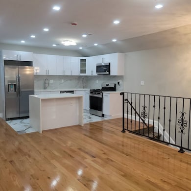 gateway blvd and New Haven, Far Rockaway, NY 11691 - photo 4