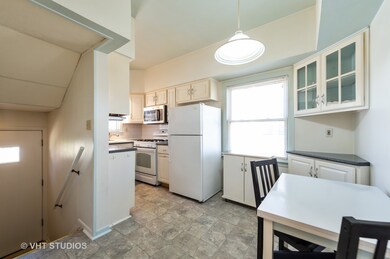 304 N Myrtle Ave, Elmhurst, IL 60126 - photo 6