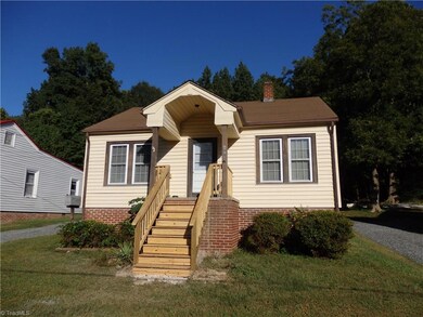 428 Peachtree St, Asheboro, NC 27203 - photo 2
