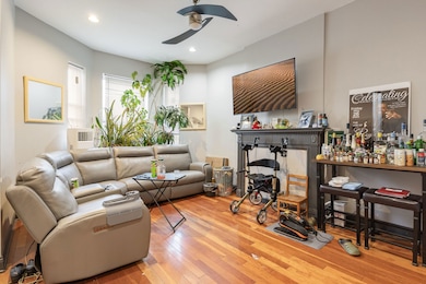 6008 S Wabash Ave, Chicago, IL 60637 - photo 2