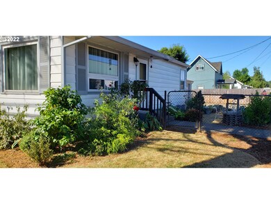 106 SW Railroad St, Sheridan, OR 97378 - photo 2