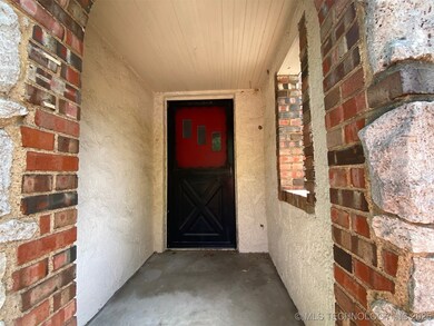 1106 E 36th St, Tulsa, OK 74105 - photo 3