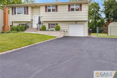 9 Princeton Dr, Middlesex, NJ 08846 - photo 3