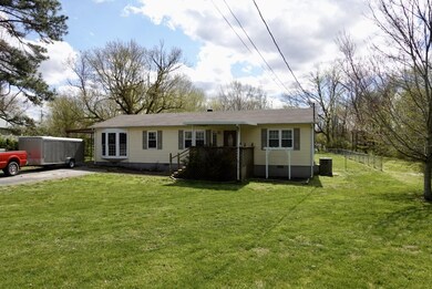 1020 Emerson St, Manchester, TN 37355 - photo 2