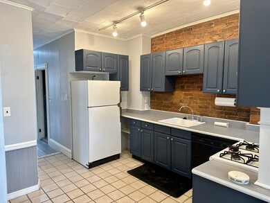 729A Somerville Ave unit A, Somerville, MA 02143 - photo 5