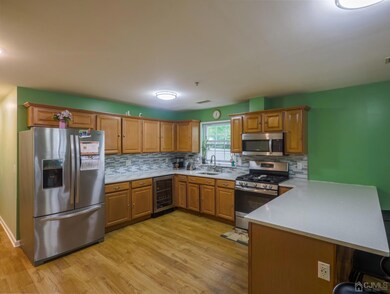 724 Westfield Ave unit 2, Elizabeth, NJ 07208 - photo 4