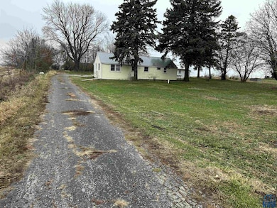 400 W 3rd St, Aurelia, IA 51005 - photo 5