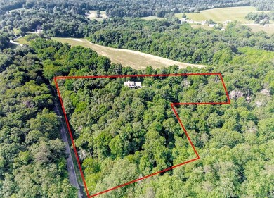 6139 Scottsville Rd, Floyds Knobs, IN 47119 - photo 4