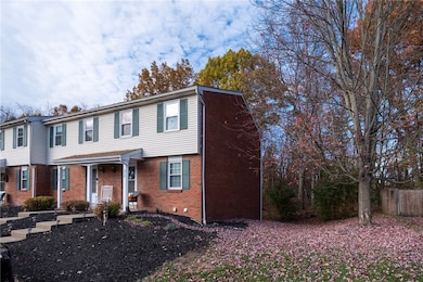 312 Bellford Ct, Cranberry Township, PA 16066 - photo 2