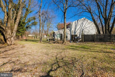 14 Sumter Ct, Clementon, NJ 08021 - photo 2