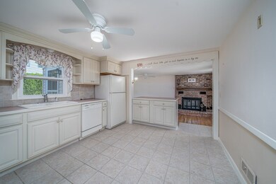 74 Prescott Ave, Riverside, RI 02915 - photo 7