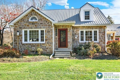 59 Henry Rd, Fleetwood, PA 19522 - photo 2