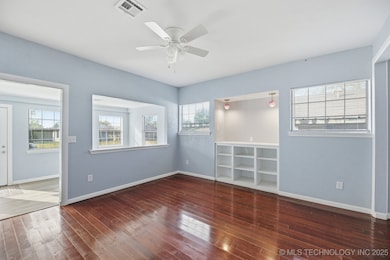 515 W 8th Ave, Bristow, OK 74010 - photo 7