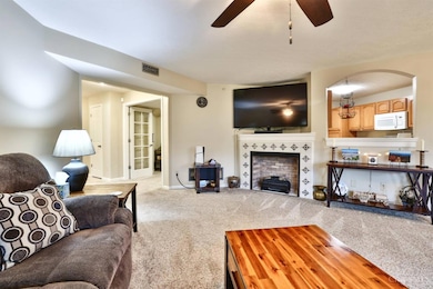 1753 Weatherstone Cir unit 13G6, Monroe, OH 45050 - photo 7