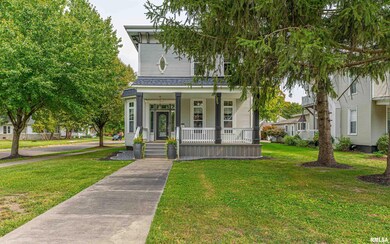 504 Tremont St, Lincoln, IL 62656 - photo 4