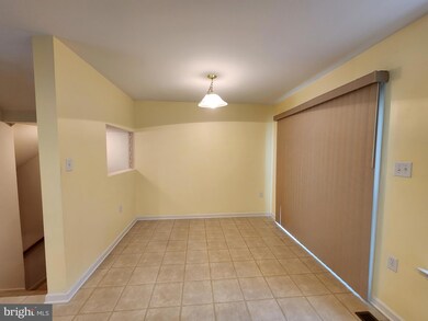 317 Scarboro Dr, Bunker Hill, WV 25413 - photo 5