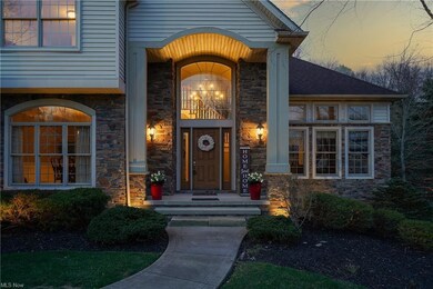 Amazing 4-bedroom 5 bath home in Solon.