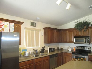 Beautiful Spacious Kitchen