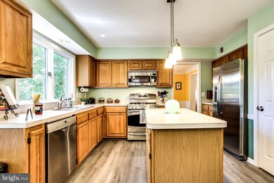 8404 Shadeland Rd, Laurel, MD 20724 - photo 7