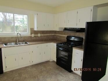 4869 Kresge Dr, Columbus, OH 43232 - photo 5