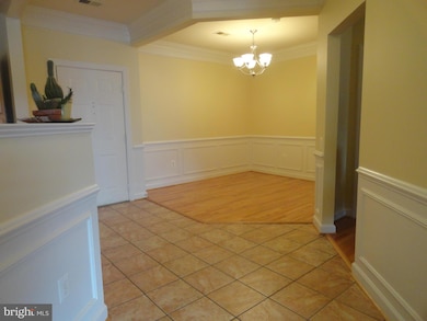 7871 Rolling Woods Ct unit 303, Springfield, VA 22152 - photo 5