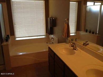 Mst. Bath W/Dbl Sinks,Separate Tub/Shwr