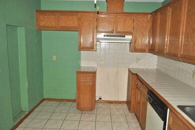 541 Tulip Cir, Alamo, TX 78516 - photo 4