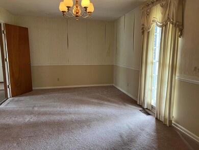 2001 Lullwater Rd, Albany, GA 31707 - photo 3