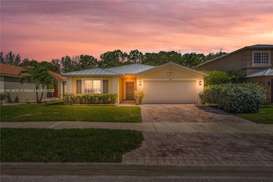 1924 SW Jamesport Dr, Port Saint Lucie, FL 34953 - photo 2