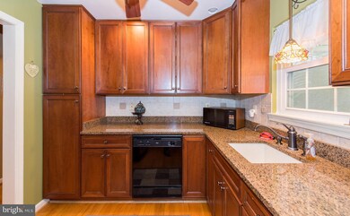 1594 Brimfield Cir, Sykesville, MD 21784 - photo 7