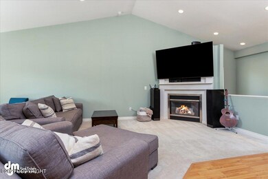 04-Living Room-4313