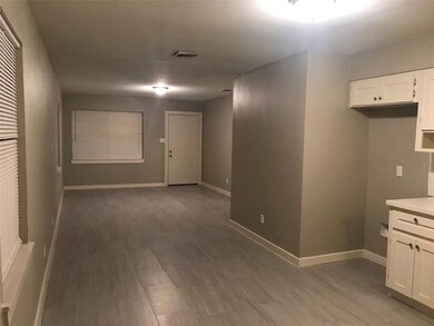 904 Ellena Rd unit 16, Houston, TX 77076 - photo 4