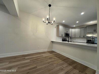 717 Bragg Dr unit D, Wilmington, NC 28412 - photo 6