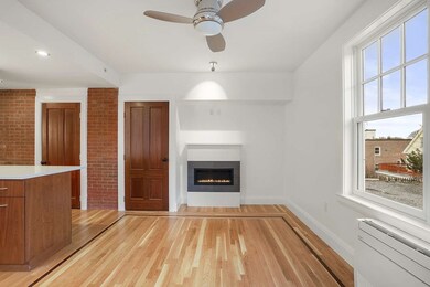 165 Winthrop Rd unit B (No Fee), Brookline, MA 02445 - photo 2