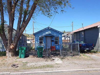 251 Martin St, Klamath Falls, OR 97601 - photo 2