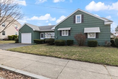 16 Davis St, Lawrence, MA 01843 - photo 5