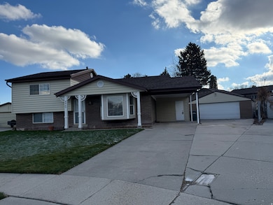 4460 Jills Place, Salt Lake City, UT 84120 - photo 2