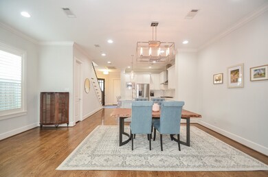 114 E 27th St, Houston, TX 77008 - photo 2