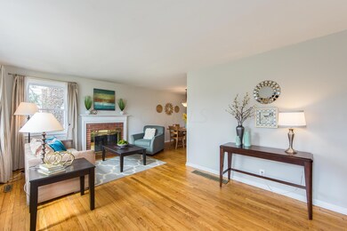 Entry Way/Living Room