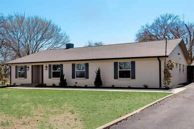 8916 Kirk Ln, North Richland Hills, TX 76182 - photo 2