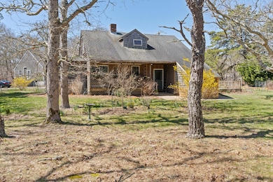 9 Sampson Ave, Edgartown, MA 02539 - photo 2