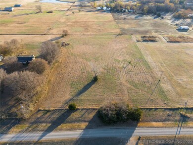 2160 N 166 Rd, Mounds, OK 74047 - photo 2