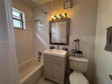 2982 SW 25th St unit 2, Miami, FL 33133 - photo 3