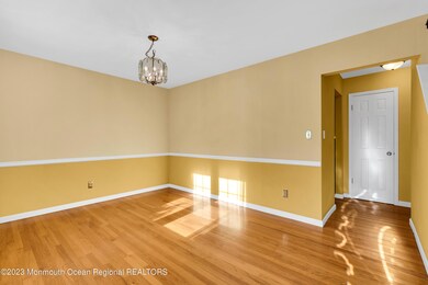 14 Daniel Dr, Matawan, NJ 07747 - photo 4