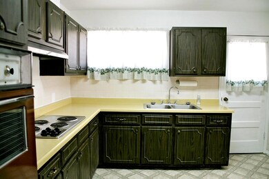 3427 Savannah Ave, El Paso, TX 79930 - photo 5