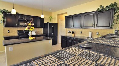 008_Kitchen II.jpg